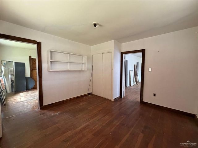 512 W 4th Street E, Weslaco, TX 78596
