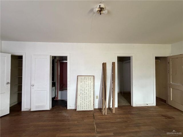 512 W 4th Street E, Weslaco, TX 78596