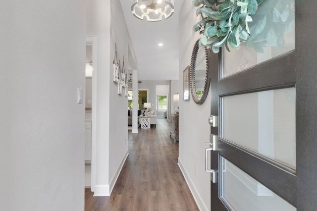 121 Monterey Oak TRL, Georgetown, TX 78628