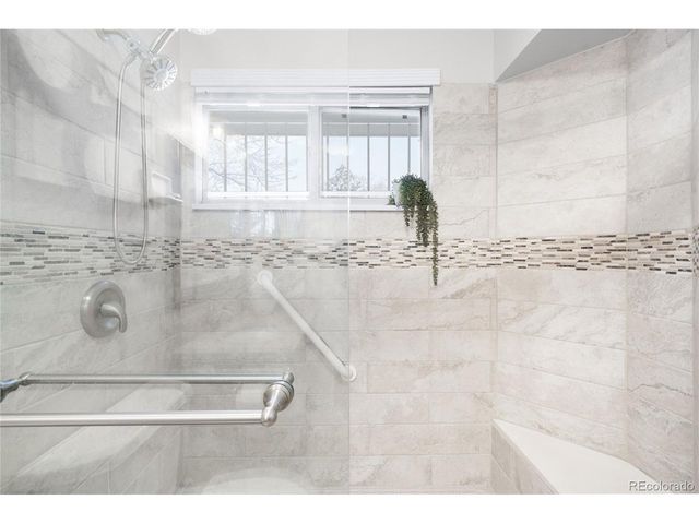 5337 W Iliff Dr 105, Lakewood, CO 80227