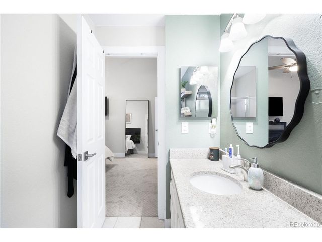 5337 W Iliff Dr 105, Lakewood, CO 80227