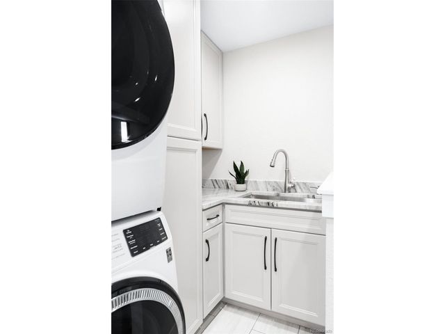 5337 W Iliff Dr 105, Lakewood, CO 80227