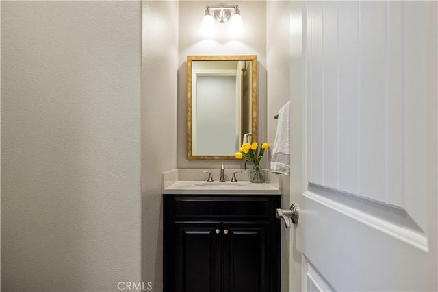 28417 Steel, Valencia, CA 91354