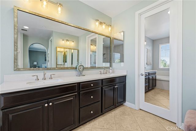 28417 Steel, Valencia, CA 91354