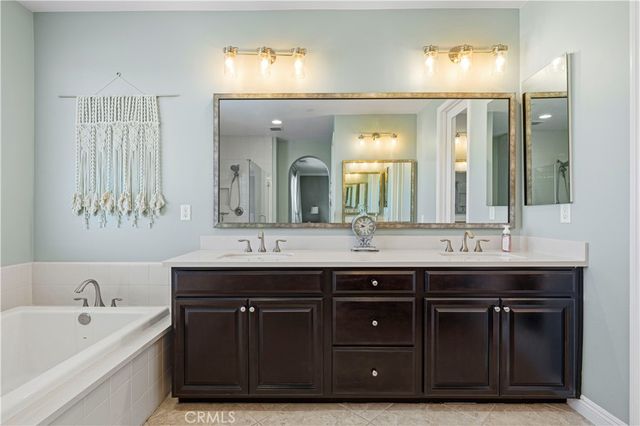 28417 Steel, Valencia, CA 91354