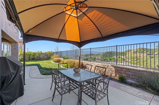 28417 Steel, Valencia, CA 91354