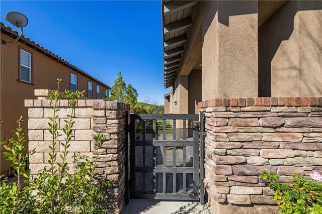 28417 Steel, Valencia, CA 91354