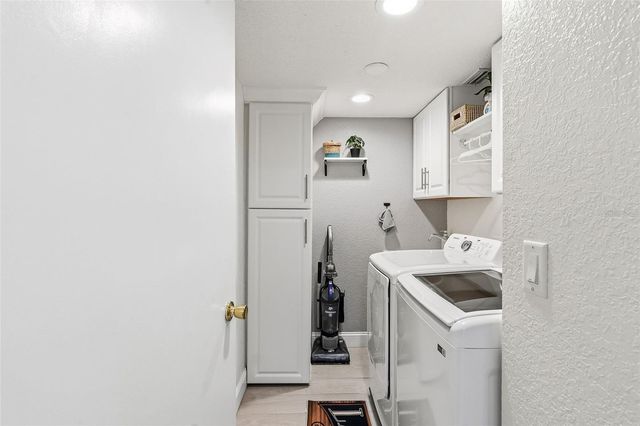 1105 METWOOD COURT, Brandon, FL 33511
