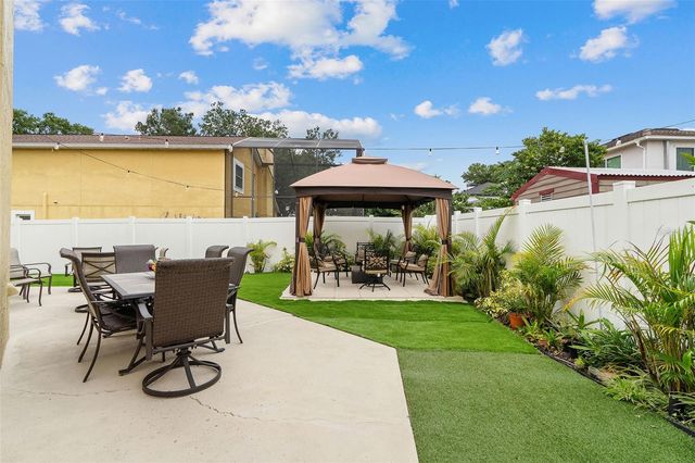 1105 METWOOD COURT, Brandon, FL 33511
