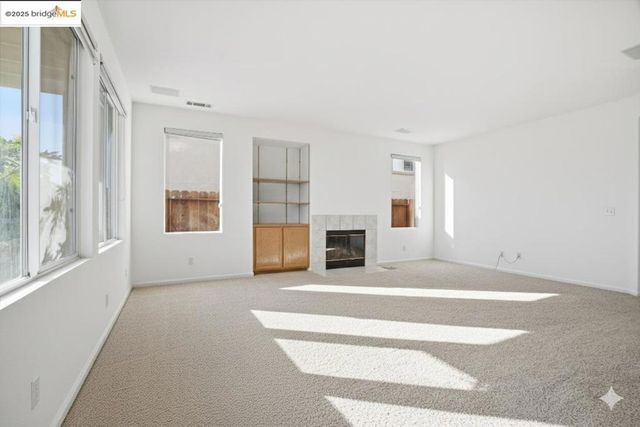 6857 Sunriver Ln, Vallejo, CA 94591