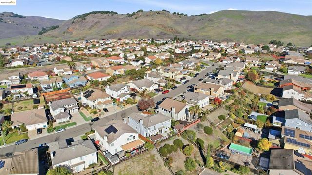 6857 Sunriver Ln, Vallejo, CA 94591