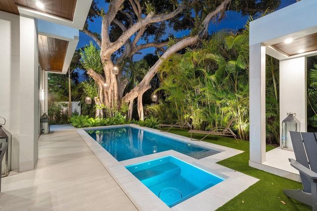 775 W Park Dr Drive W, Boca Raton, FL 33432