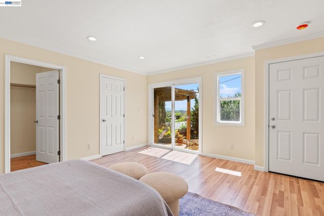 667 Gleneagle Ave, Hayward, CA 94544