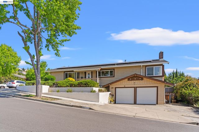 667 Gleneagle Ave, Hayward, CA 94544