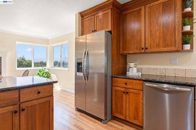 667 Gleneagle Ave, Hayward, CA 94544