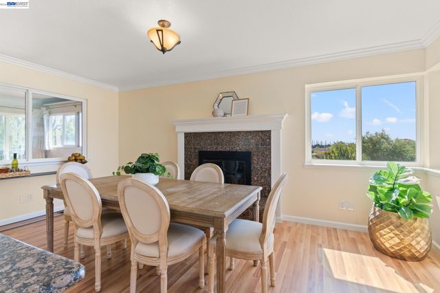 667 Gleneagle Ave, Hayward, CA 94544