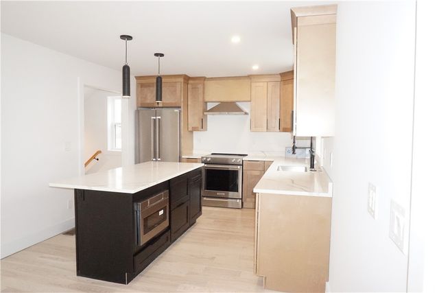 1232 Narragansett Boulevard, Cranston, RI 02905