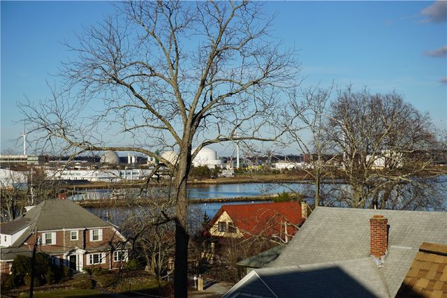 1232 Narragansett Boulevard, Cranston, RI 02905