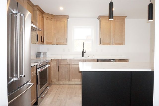 1232 Narragansett Boulevard, Cranston, RI 02905