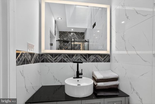 6232 LARCHWOOD AVE, Philadelphia, PA 19143