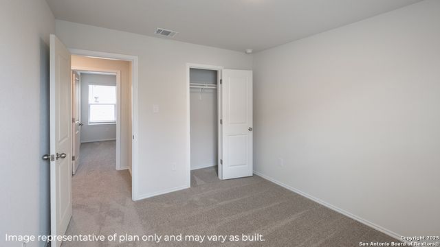 114 Western Gull Drive, San Antonio, TX 78253