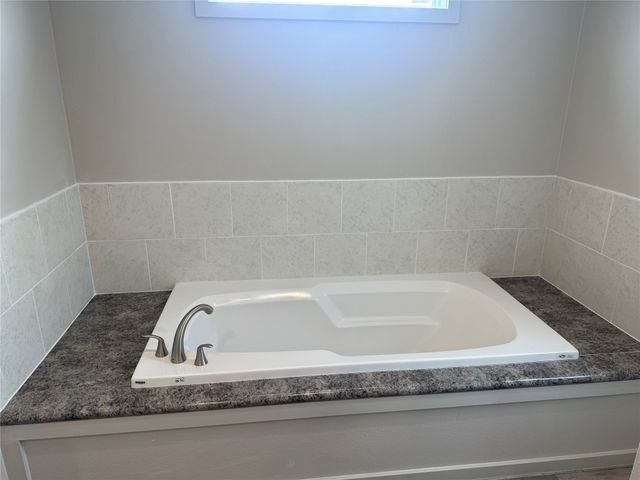 358 Reast Road, Whitesboro, TX 76273