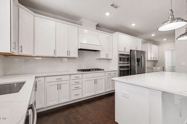 1018 Traditions Ridge Drive, Wake Forest, NC 27587