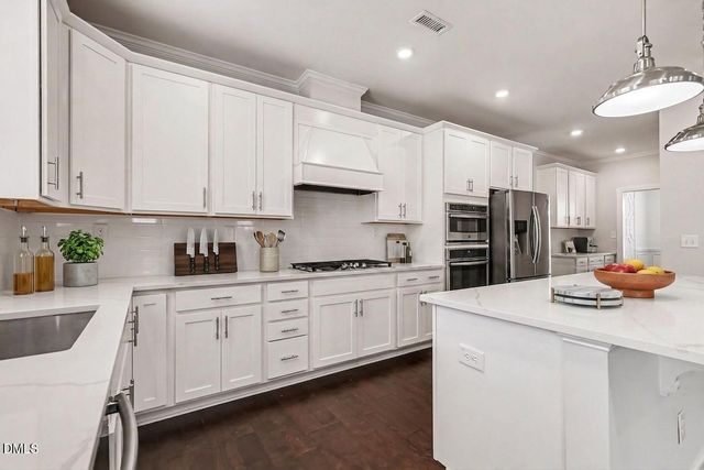 1018 Traditions Ridge Drive, Wake Forest, NC 27587