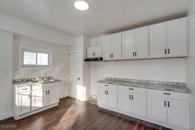 155 W Walnut Street, Wadsworth, OH 44281