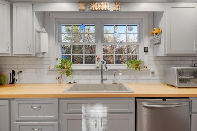 701 Danbury Drive, Signal Mountain, TN 37377