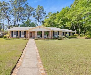3813 St Andrews Loop N, Mobile, AL 36693