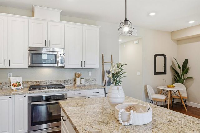 4728 Norris Canyon Rd 204, San Ramon, CA 94583