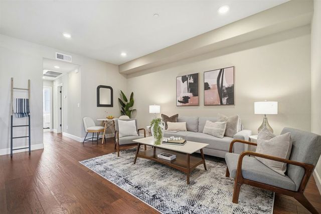 4728 Norris Canyon Rd 204, San Ramon, CA 94583