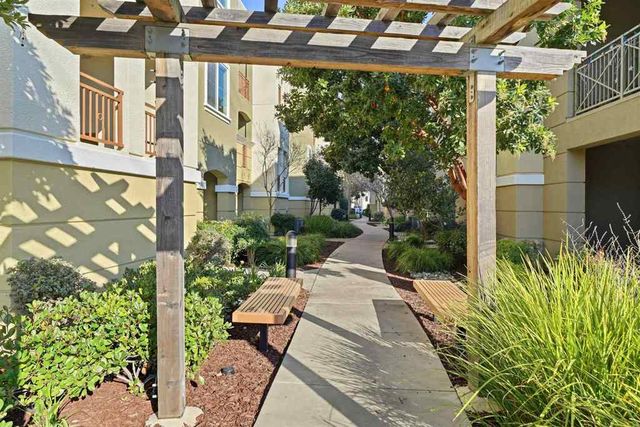 4728 Norris Canyon Rd 204, San Ramon, CA 94583