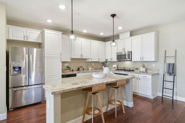 4728 Norris Canyon Rd 204, San Ramon, CA 94583