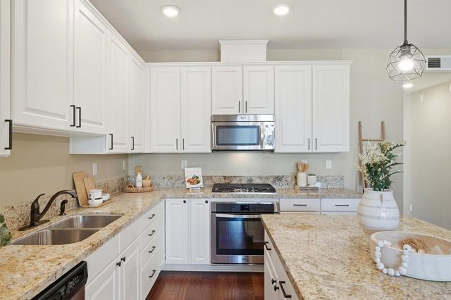 4728 Norris Canyon Rd 204, San Ramon, CA 94583