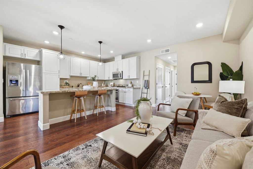 4728 Norris Canyon Rd 204, San Ramon, CA 94583