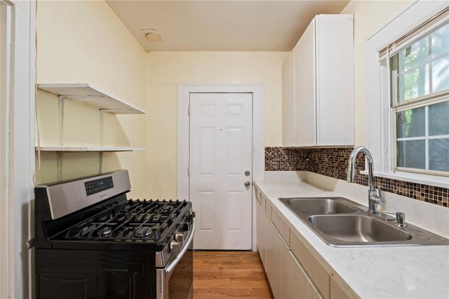 6843 Avenue K, Houston, TX 77011