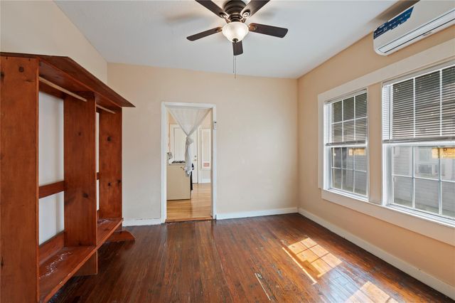 6843 Avenue K, Houston, TX 77011