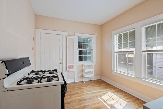 6843 Avenue K, Houston, TX 77011