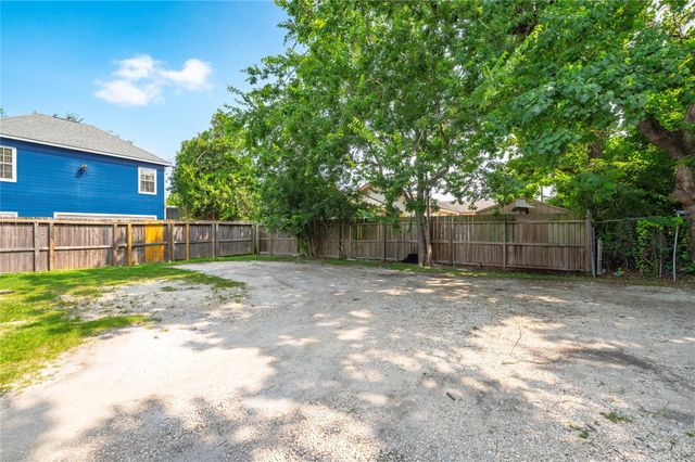 6843 Avenue K, Houston, TX 77011