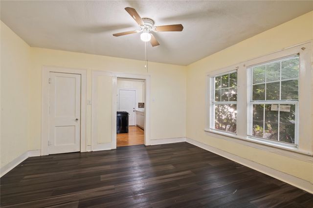 6843 Avenue K, Houston, TX 77011