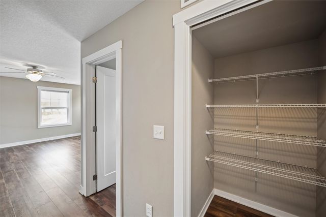 2719 NW Penny Lane, Ankeny, IA 50023