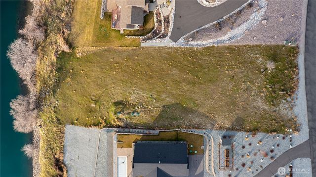 23 N Shore Drive, Orondo, WA 98843