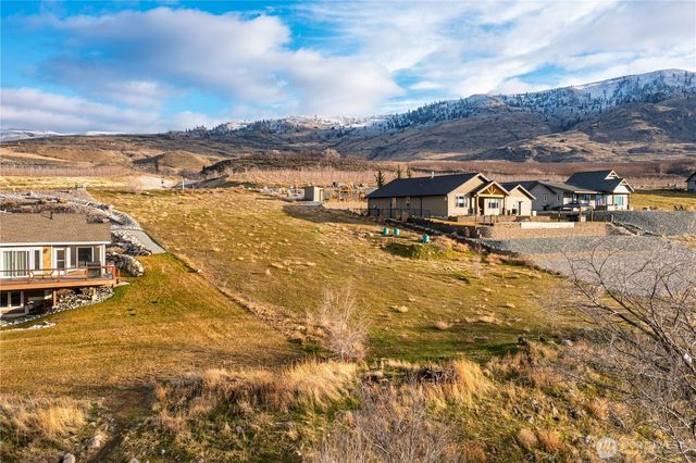 23 N Shore Drive, Orondo, WA 98843