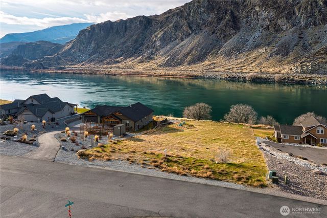 23 N Shore Drive, Orondo, WA 98843