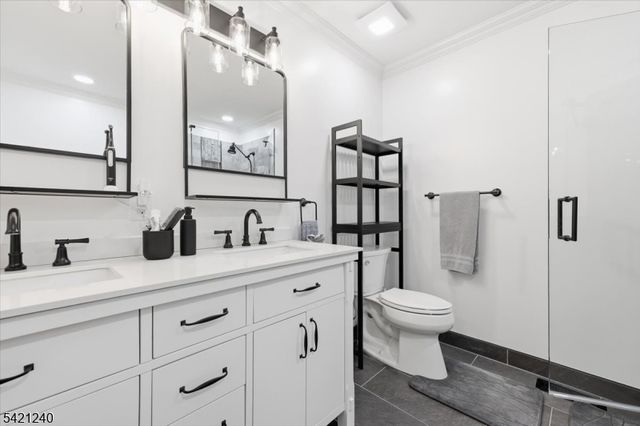 915 Redspire Dr, Union Twp., NJ 07083