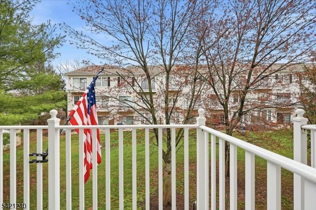 915 Redspire Dr, Union Twp., NJ 07083