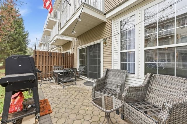 915 Redspire Dr, Union Twp., NJ 07083