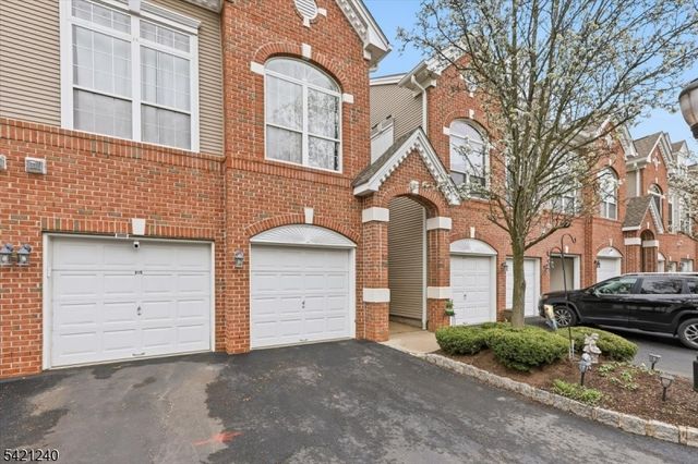 915 Redspire Dr, Union Twp., NJ 07083